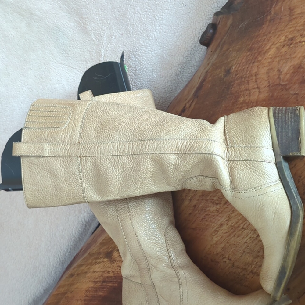 Lucky Brand Hybidcus Beige Pebbled Leather Tall Riding Boots - Picture 11 of 11